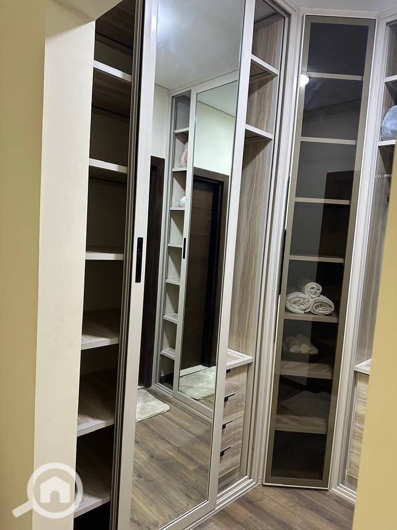 15 ee27a730-3f27-4487-ad2e-39216e3cda60. jpg