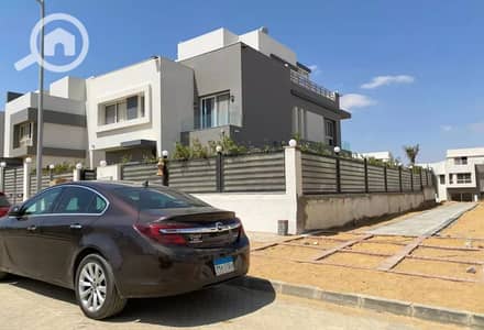 تاون هاوس 4 غرف نوم للبيع في 6 أكتوبر، الجيزة - . . 01. jpg