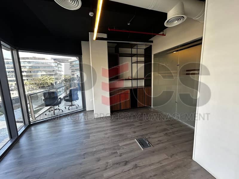 2 1b11bf73-557c-43ff-9ef9-b8835ff7ced2. jpeg