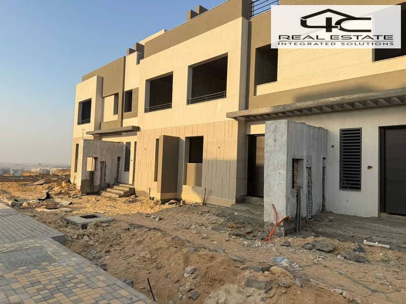 3 gVk53obmbd67XhLUGJKlw6lrljnDcCN5nmuObNJS. jpg