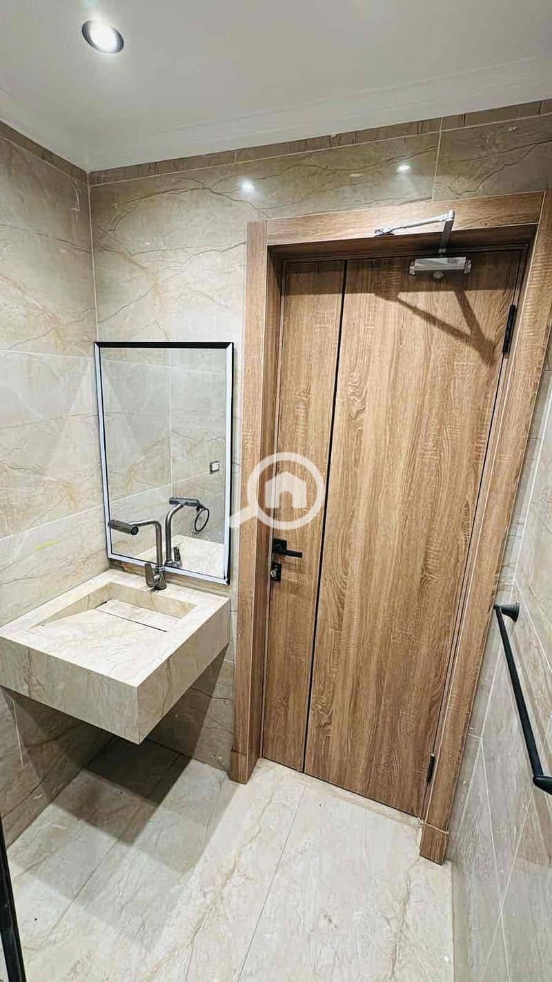 5 c234437a-f8fe-4425-bd83-f824296b99ff. jpg