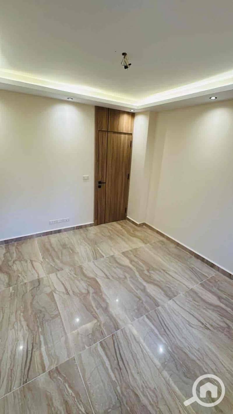 12 2a61d1c6-f695-4d2a-aba7-9674f64762bb. jpg