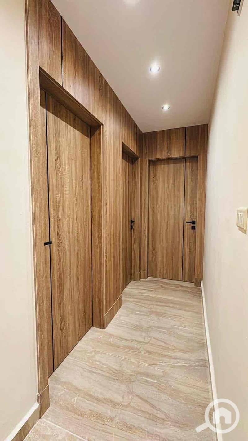 16 767d3154-4d73-42d3-aa09-9febc6c2bf81. jpg