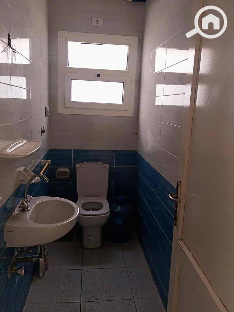 6 55fc1a27-3dd2-4976-a7a1-7655fbc59b1d. jpg