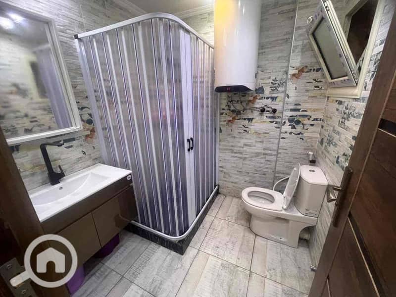 10 e4b09f0c-82fa-4d76-bd99-dcb4f5c6a5b7. jpg