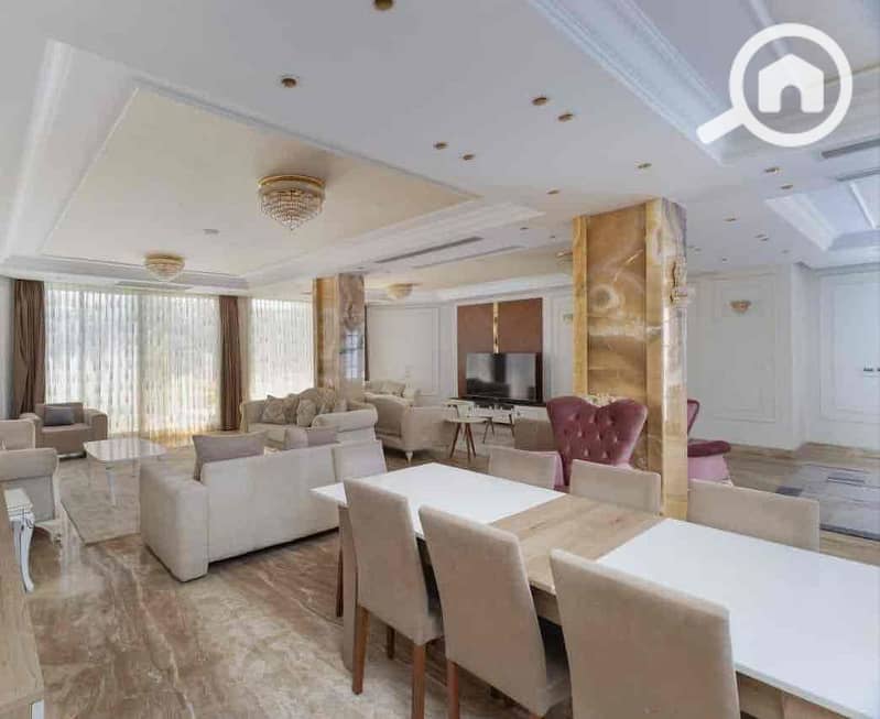 3 c72ad709-fc70-49aa-b964-e8982b942821. jpg