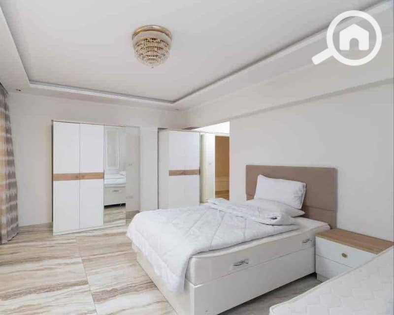 18 d30e6629-3abd-4dee-aa3d-b418ee083ed1. jpg