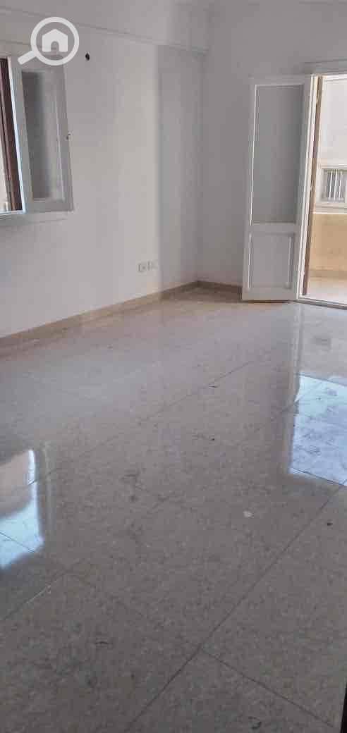 4 c6fe37ab-4c3f-4867-b7ff-52b4b8e16e3d. jpg