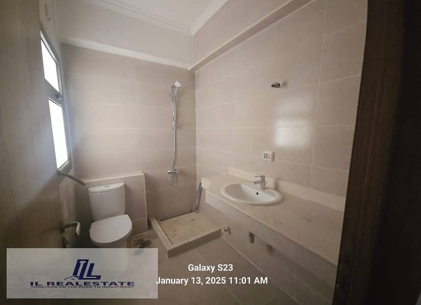 6 181f72e5-79cf-4b6c-b1ca-cd654743c831. jpg