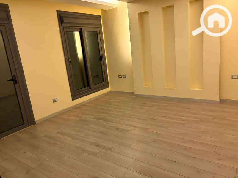 36 WhatsApp Image 2025-12-02 at 10.20. 19 PM. jpeg