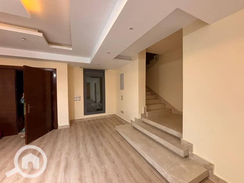 38 WhatsApp Image 2025-12-02 at 10.20. 20 PM (2). jpeg