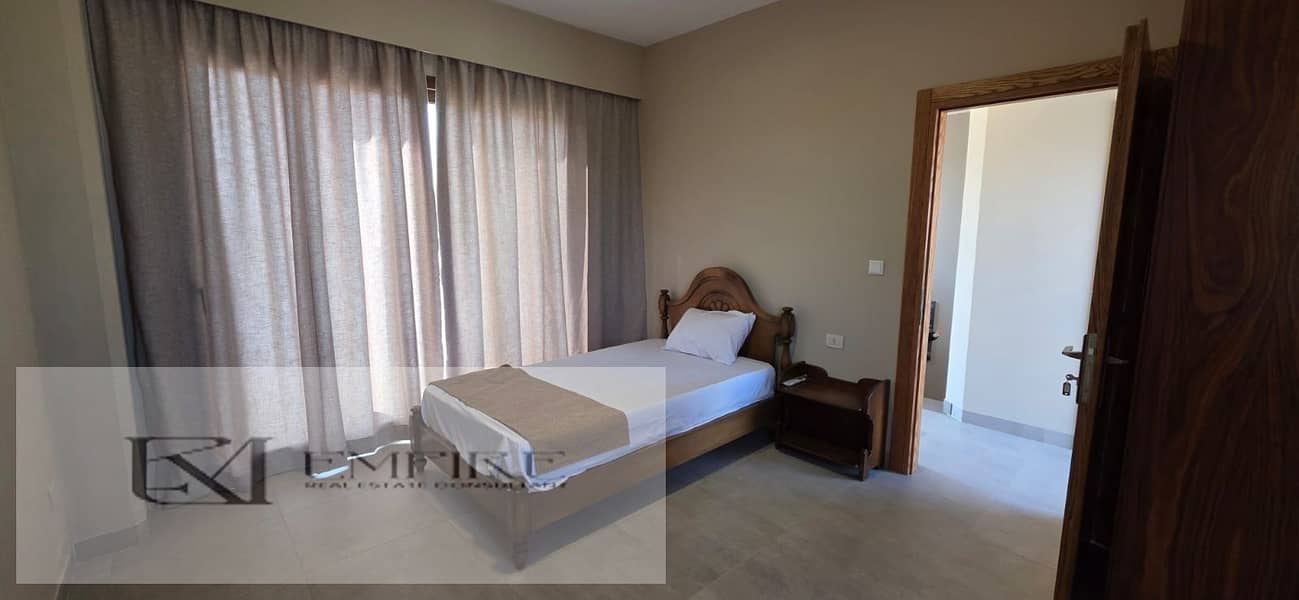 21 WhatsApp Image 2025-12-03 at 5.15. 40 PM. jpeg