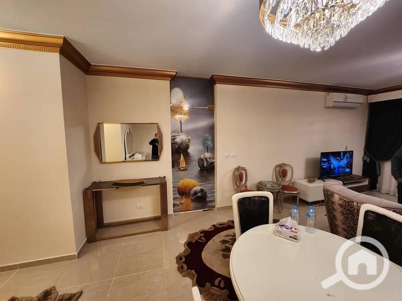 11 573a1226-fd7b-415b-9754-39830557a00a. jpg