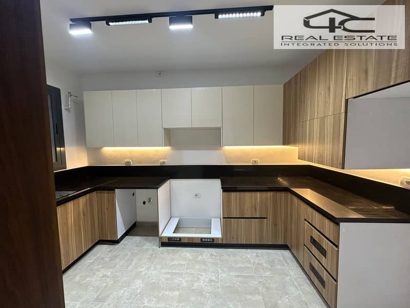 10 WhatsApp Image 2025-12-01 at 11.28. 31 PM (5). jpeg