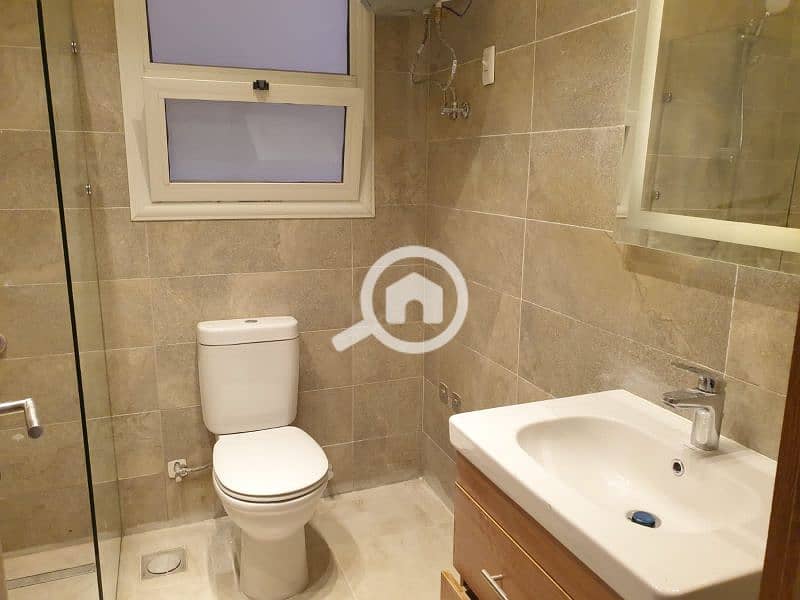 8 WhatsApp Image 2025-11-24 at 19.33. 51_3ebaf63c. jpg