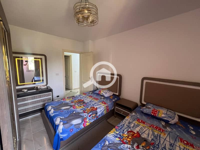 3 2c31549f-033b-46b3-97df-78eaff9cf620. jpg