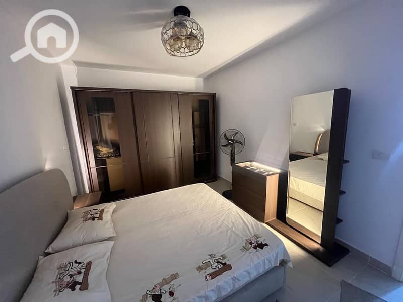 15 ec1857d6-340d-4019-8544-fe7a81041838. jpg