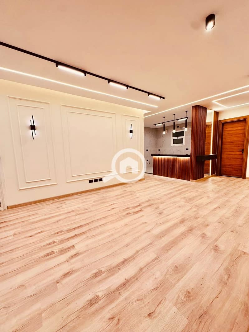 7 72f23741-befa-43ca-b4e6-cc48fa91e751. jpg