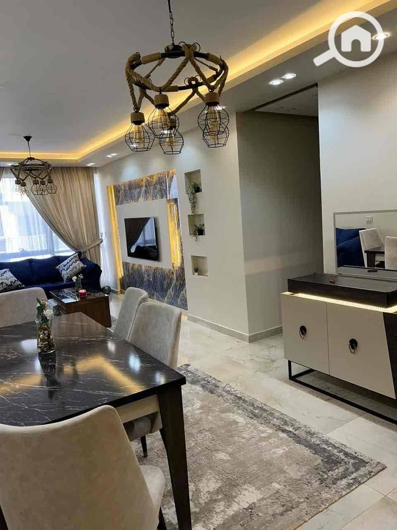 2 b845b2ff-3316-4a9d-8c69-0ddc2b33e7df. jpg