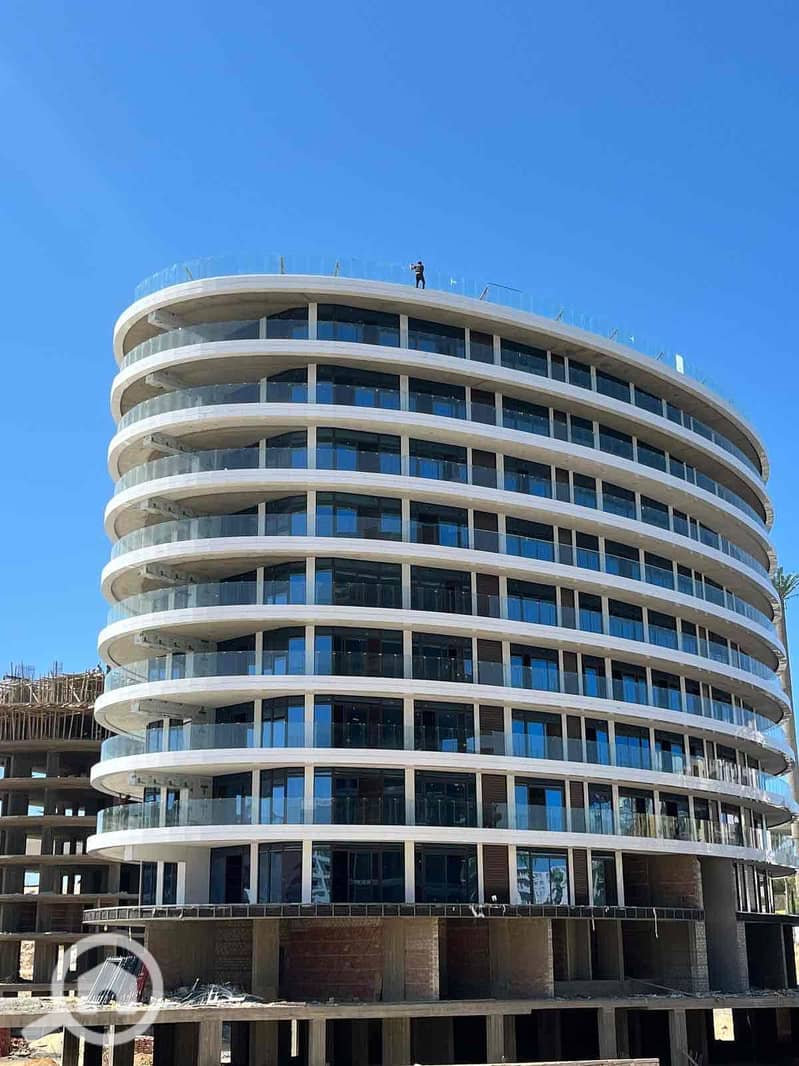 6 e4d1ec31-6b61-450c-92ee-dcf178c0bd0d. jpg