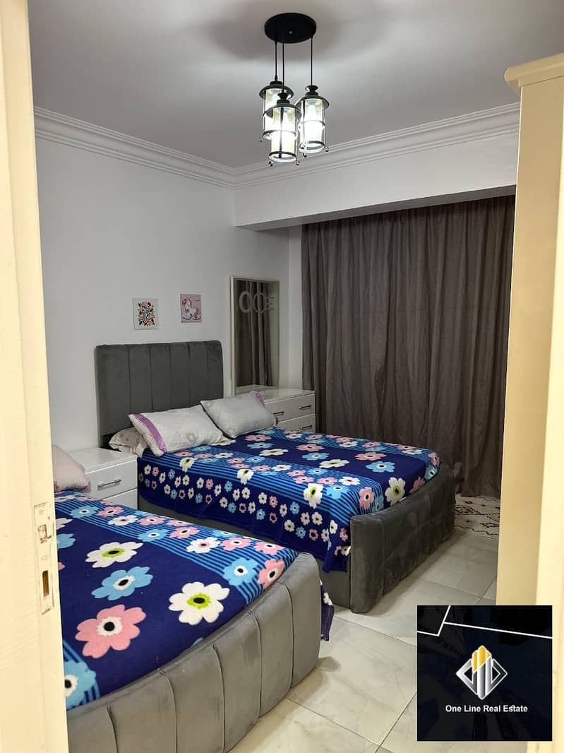 13 4e8a7619-9ae2-41d8-90b5-4d0296881cf1. jpeg