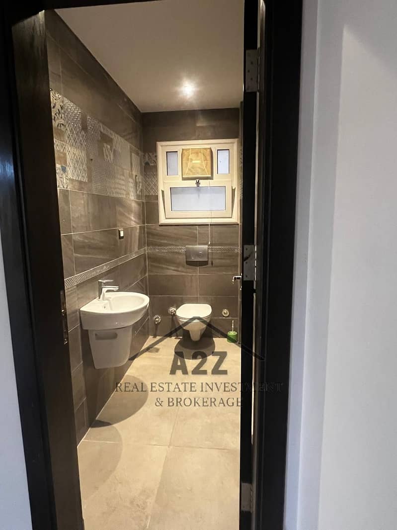 30 WhatsApp Image 2025-12-05 at 4.09. 26 PM (4). jpeg