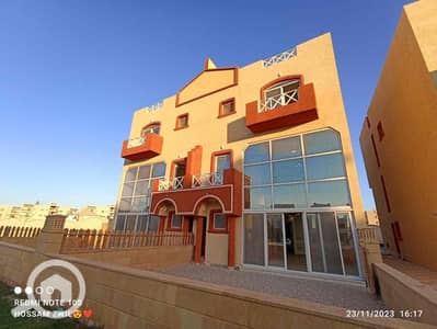 6 Bedroom Villa for Sale in North Coast, Matruh - d326978a-90ab-4441-9818-80de649d1d82. jpg 6 Bedroom Villa for Sale in North Coast, Matruh - d326978a-90ab-4441-9818-80de649d1d82. jpg