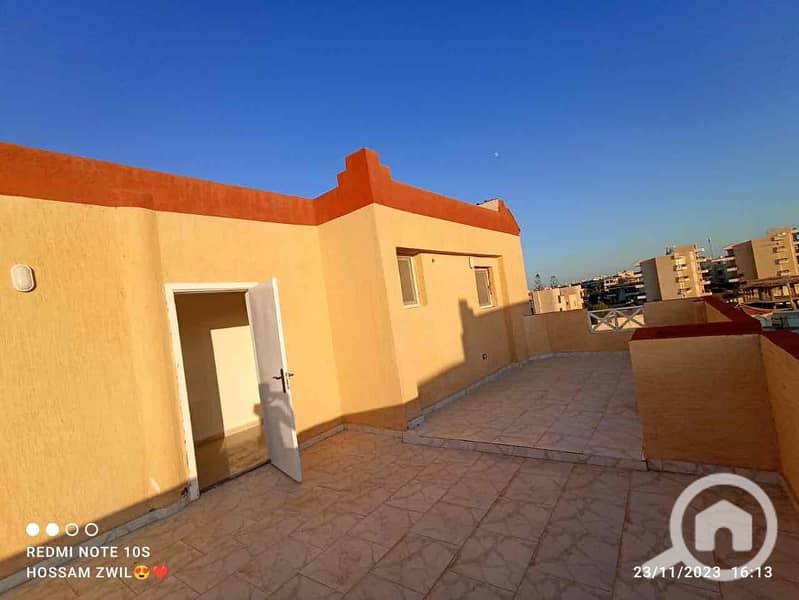 12 910be934-2b28-4295-b969-e5c7ad1191c4. jpg