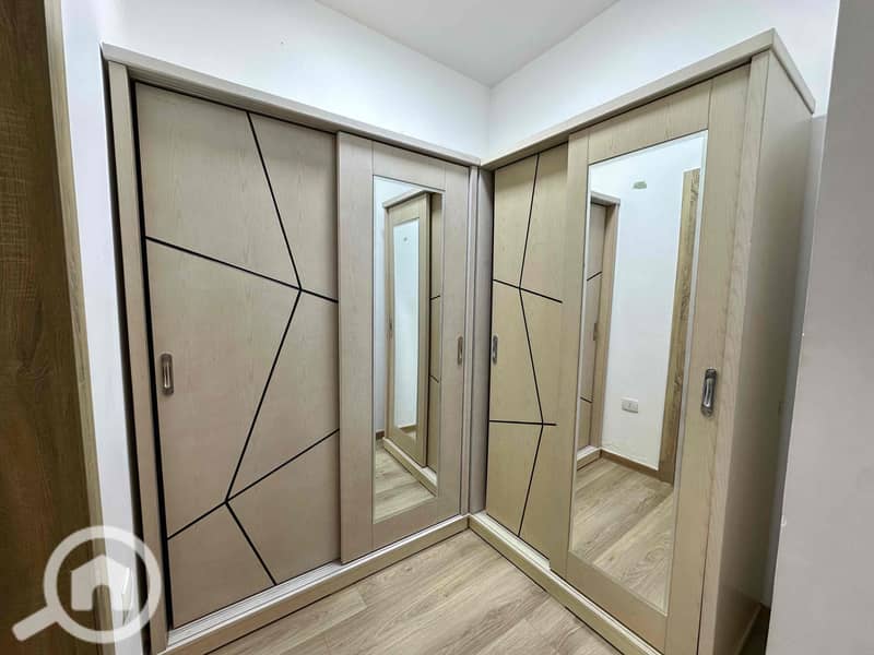 11 83d8ae7f-39af-4385-b289-e5b3ae4a1c8d. jpg