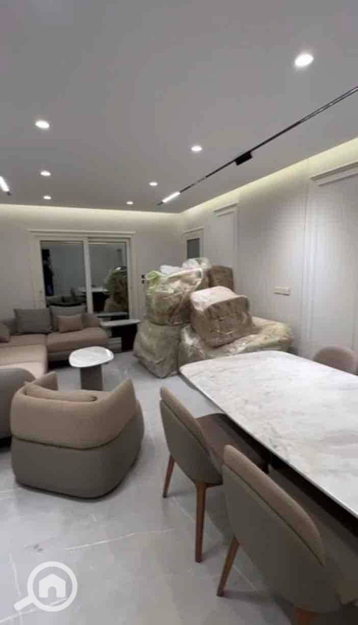 10 51212be4-6559-41d0-8cae-9853a2c3fa1a. jpg