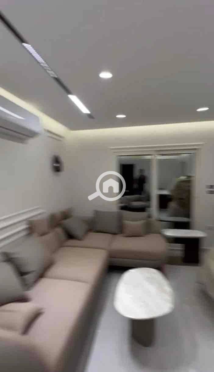 11 522e601c-93b8-44bf-8b92-4e238f5dd195. jpg