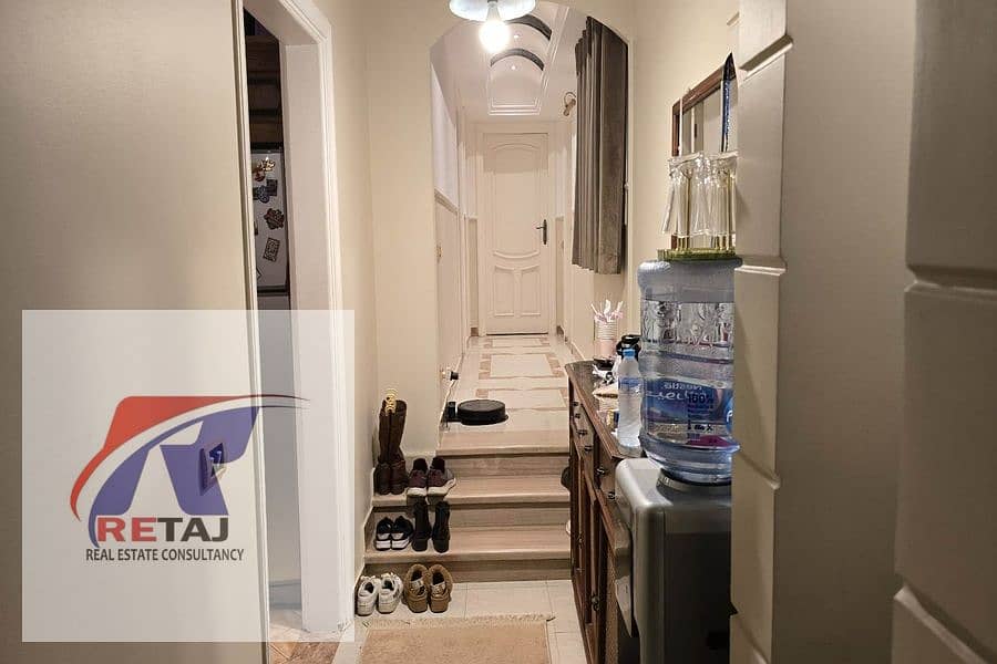 9 c10fc805-92d8-457e-9754-032a1c15a11d. jpg