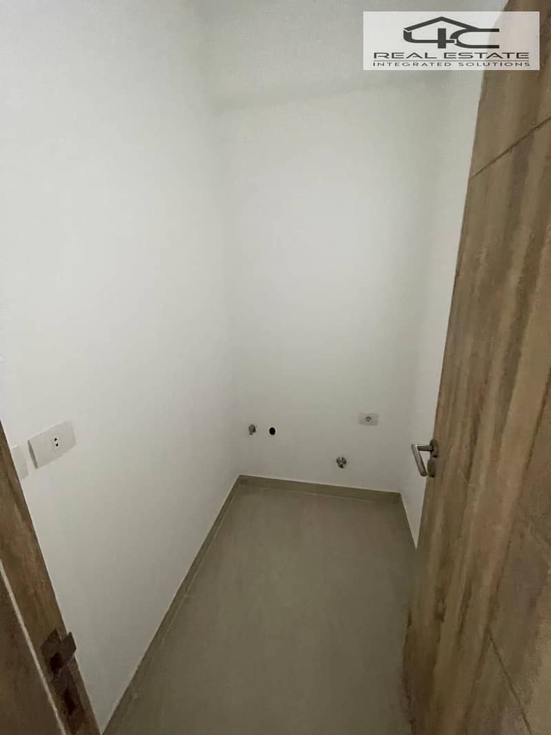 7 WhatsApp Image 2025-11-18 at 8.50. 16 PM (4). jpeg