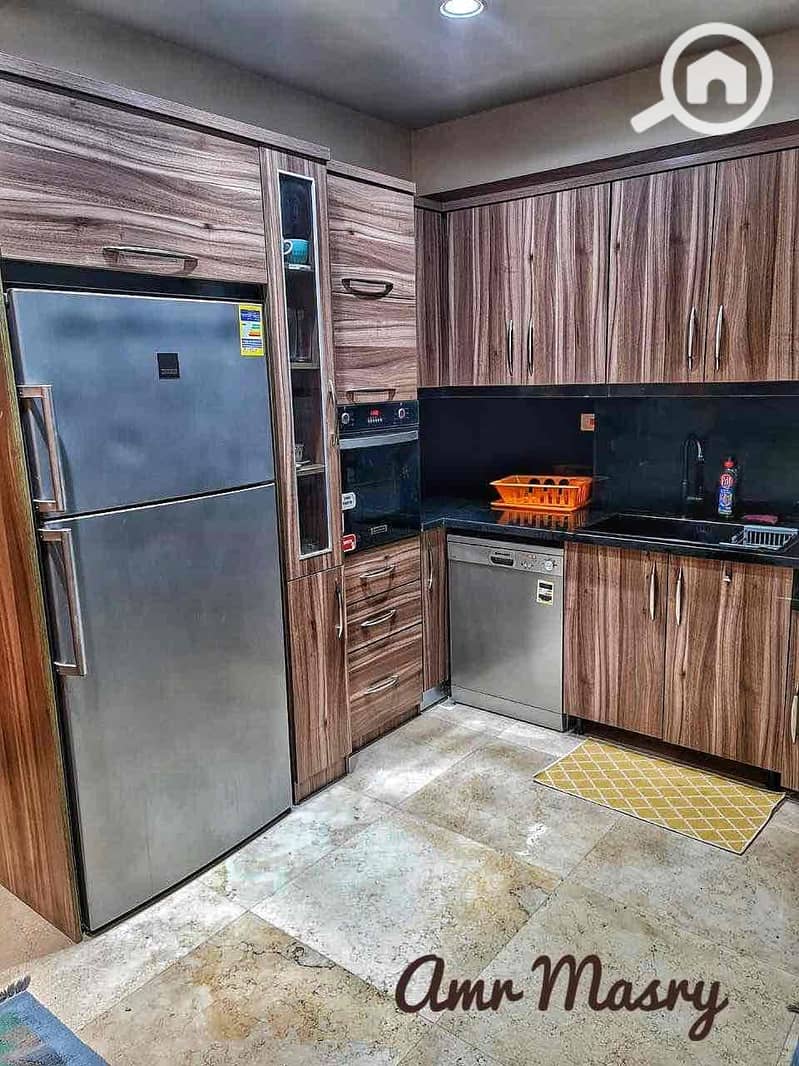 11 c266678b-4efc-4476-a77c-39a238f10908. jpg