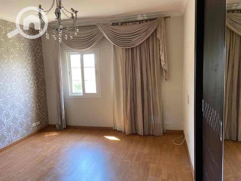 4 6f258203-e407-479b-ac5b-e025663f4f3b. jpg