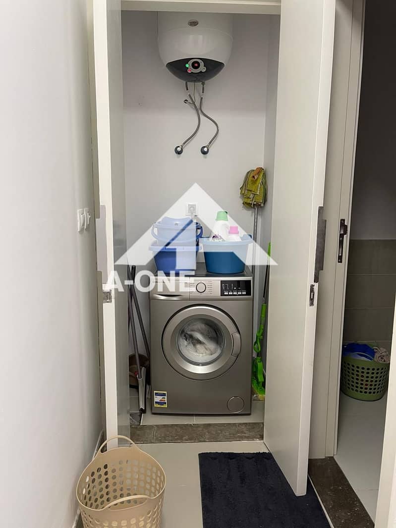 5 b8da5f5e-63b2-4fe8-9c1e-820e3ea8007f. jpg