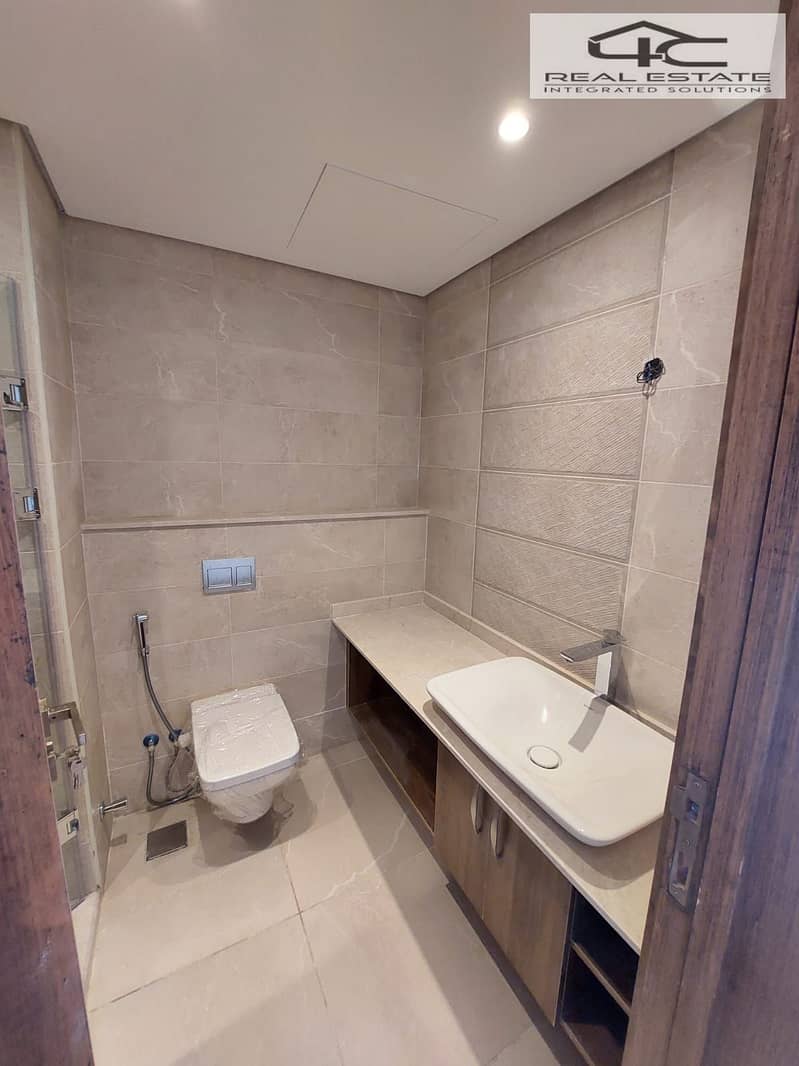 9 WhatsApp Image 2025-11-18 at 8.50. 10 PM (6). jpeg