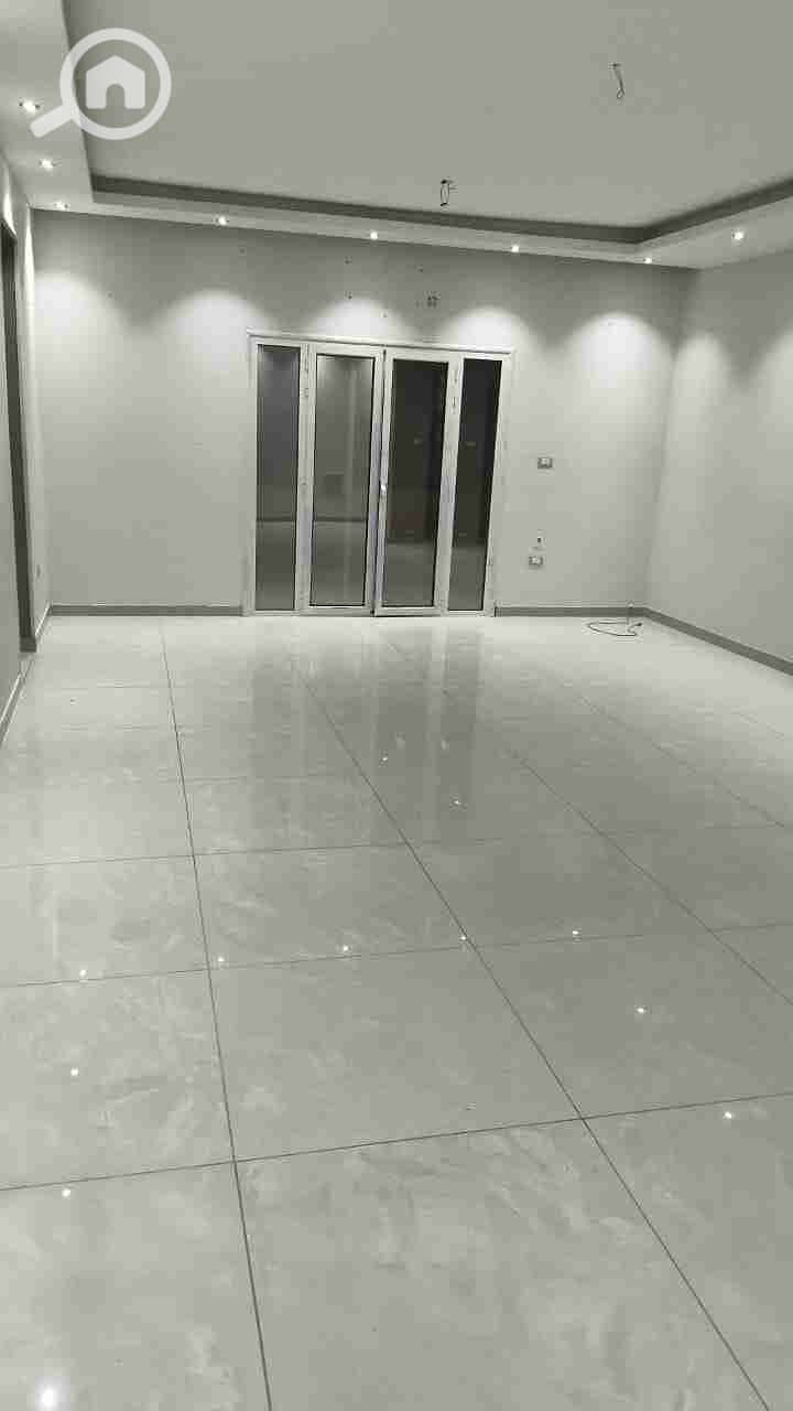 1000292465. jpg 1000292465. jpg