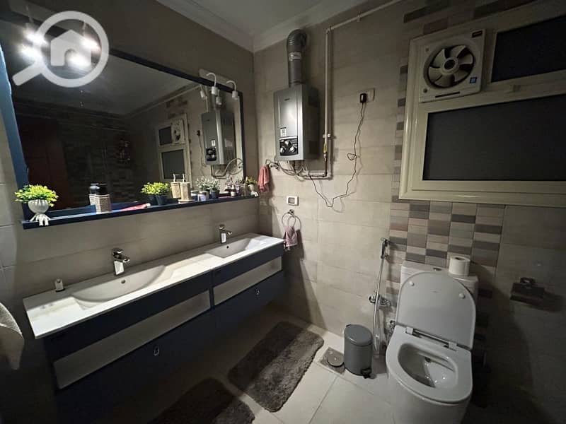 4 cd32db22-097c-4f89-913a-118572a86d36. jpeg