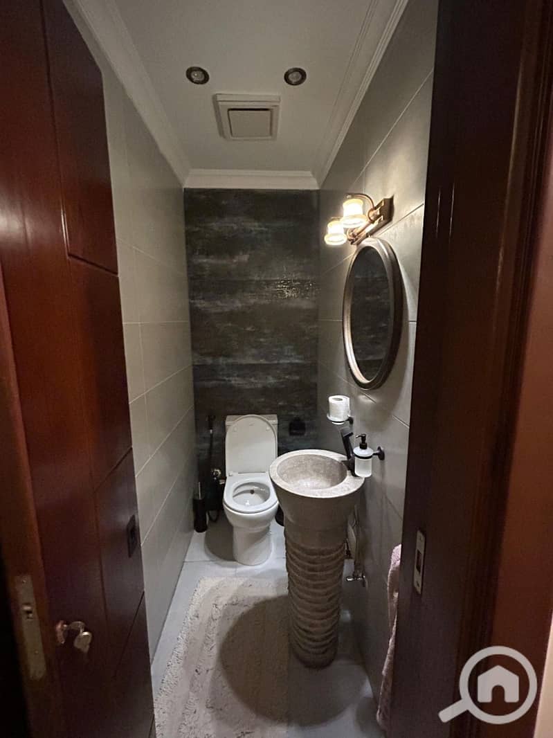 6 332bb9b8-5aff-442d-8113-3004efdc238e. jpeg