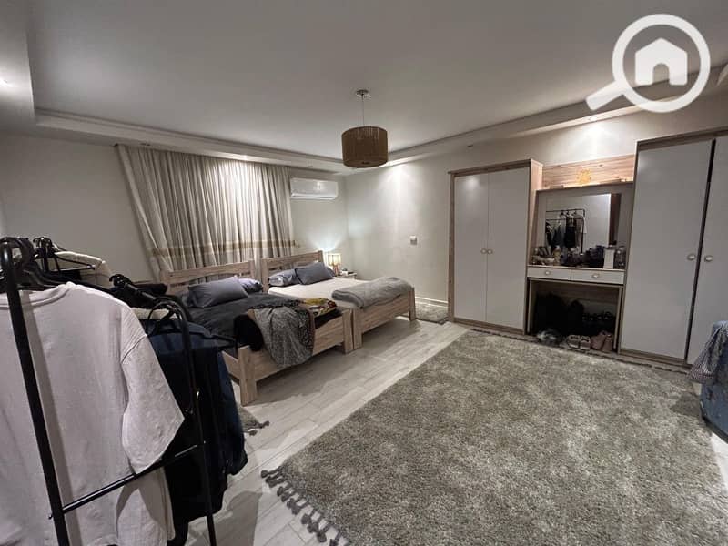 8 e7d38e37-ec1a-4130-96d6-eb56f2b4187b. jpeg