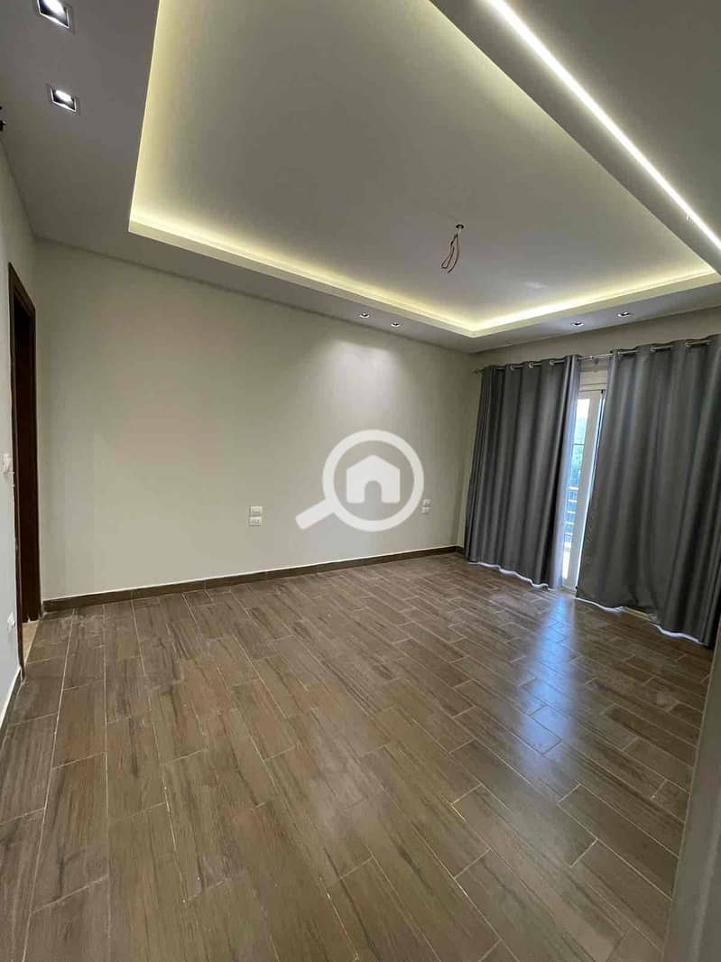 4 4b1ac6e8-854d-4212-8dd1-a3705bb61381. jpg