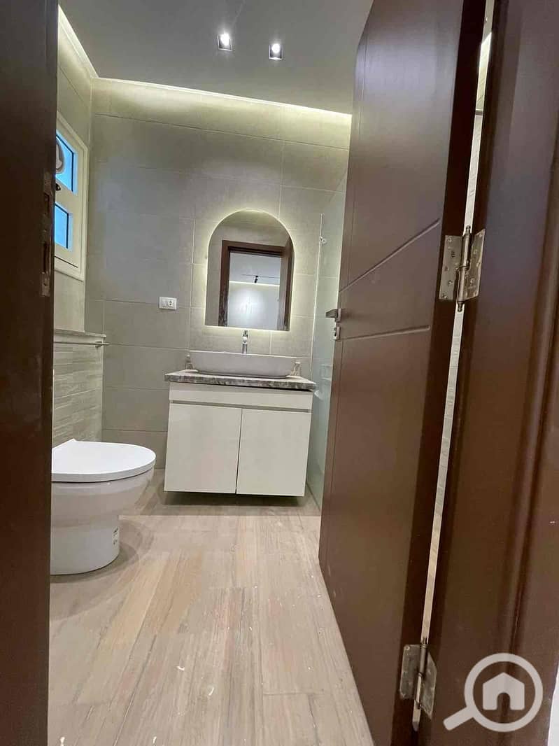 6 9abf7535-1dad-472e-a82a-795edac16dae. jpg