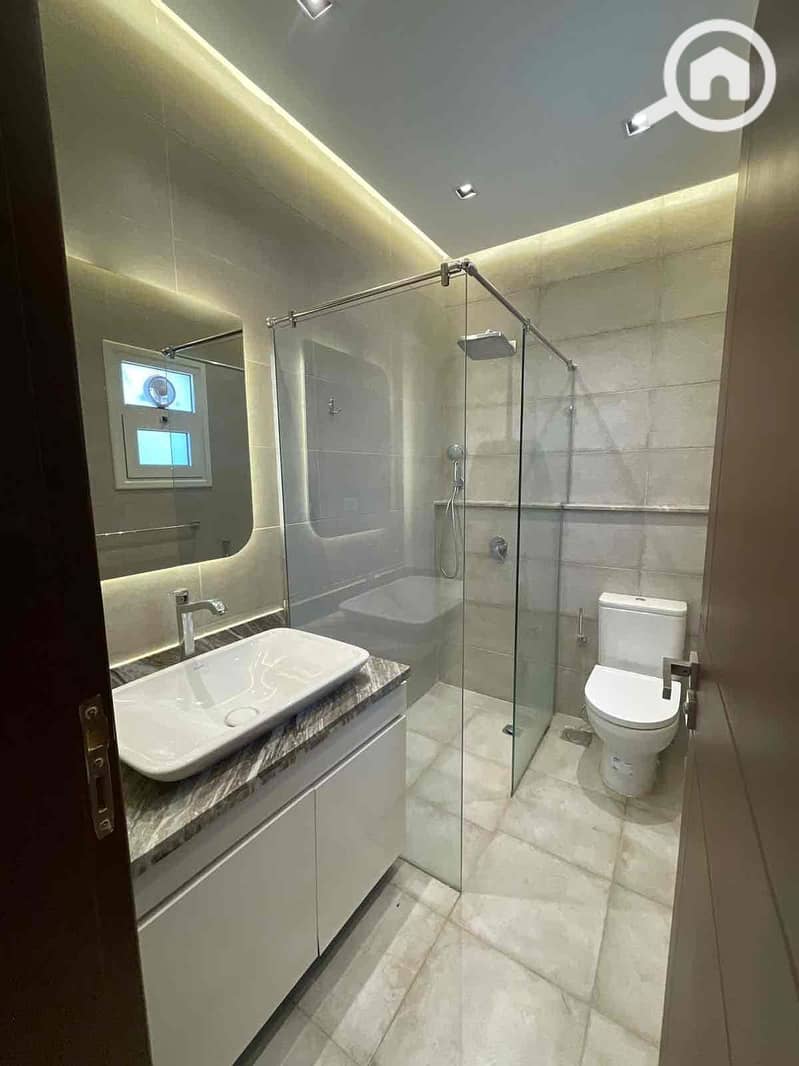 9 b6bf9f3f-dc81-4f66-b113-265baa620b25. jpg