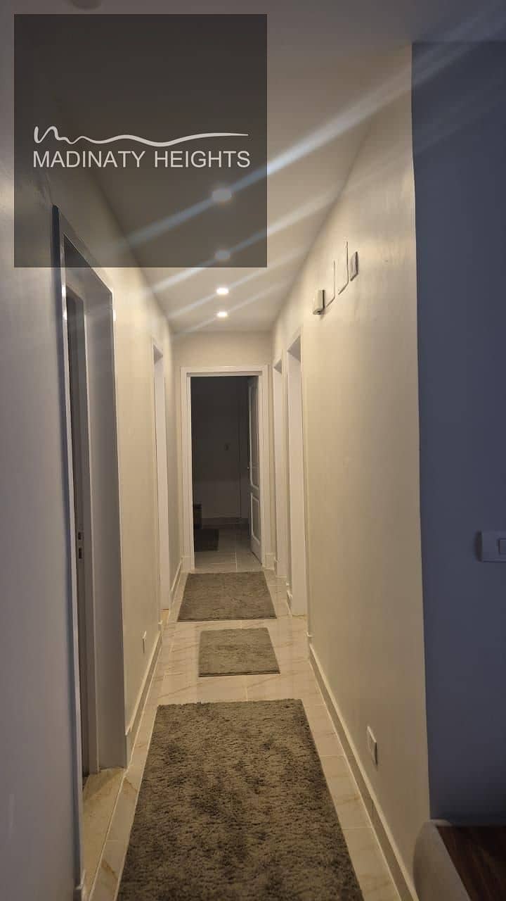 4 WhatsApp Image 2025-12-05 at 18.28. 35_0b89ea11. jpg