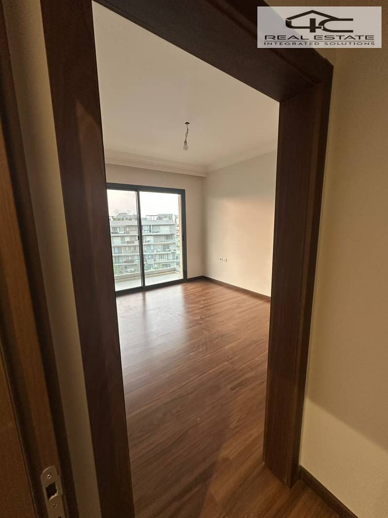 10 WhatsApp Image 2025-12-01 at 11.28. 31 PM (4). jpeg