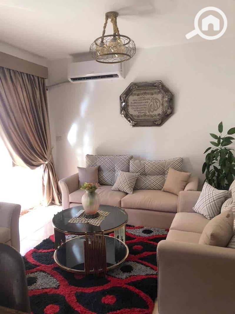 2 d28852b8-caaa-4c9c-9b07-60417861dd2e. jpg