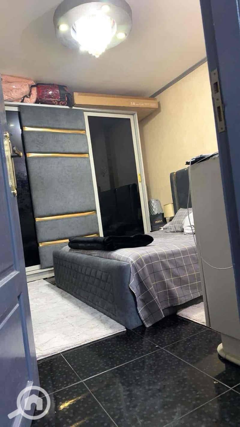 9 ca720bc4-25f9-4652-ab2a-73f2937c2d58. jpg