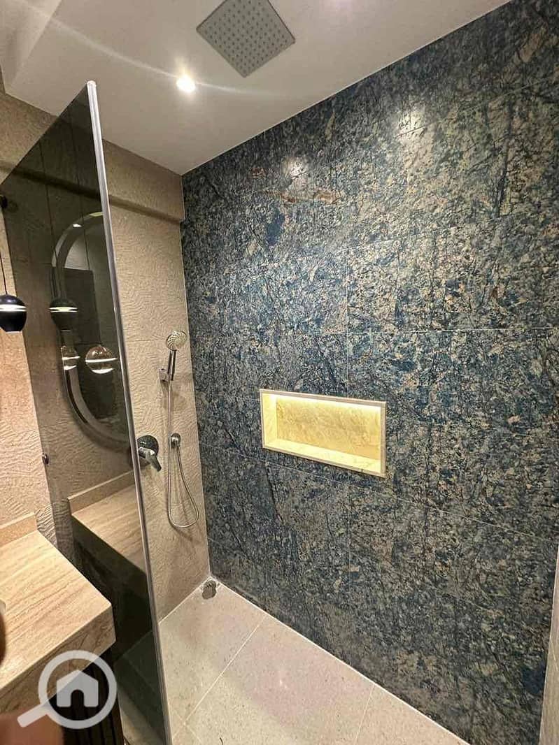 12 864881bf-3cf9-49c6-be07-5da1bee6fcdd. jpg