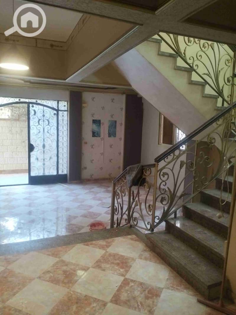 1000311620. jpg 1000311620. jpg